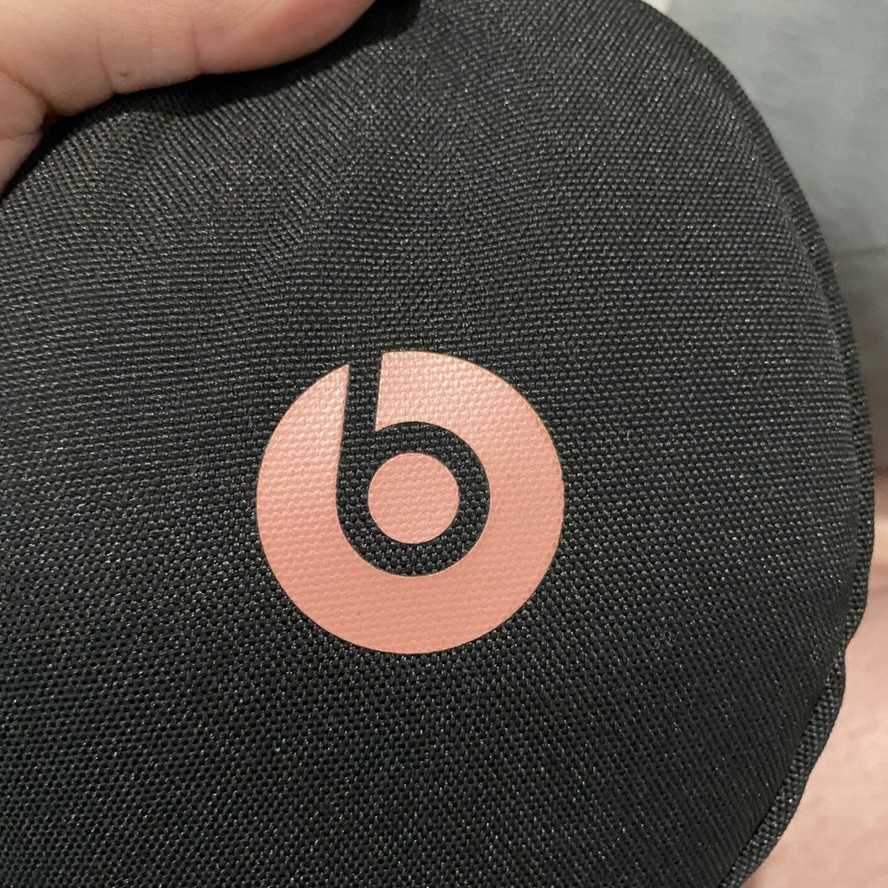 Beats wireless solo 3